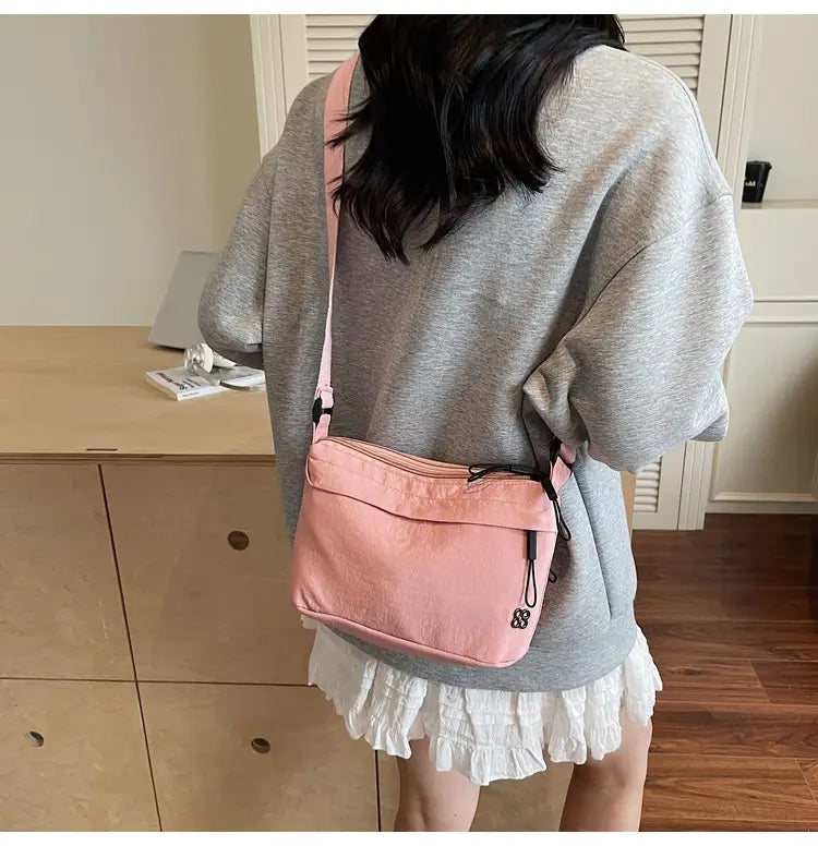 Sac à corps croisé en toile de voyage avec poche de téléphone pour les femmes en plusieurs couleurs