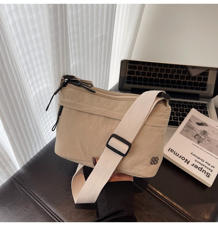 Sac à corps croisé en toile de voyage avec poche de téléphone pour les femmes en plusieurs couleurs