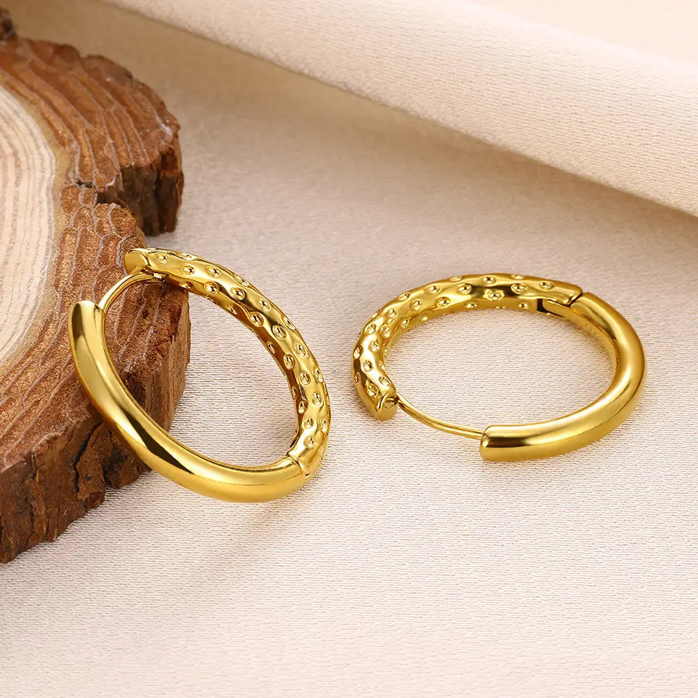 European And American Simple High Luxury 18K Gold Linear Ear Ring