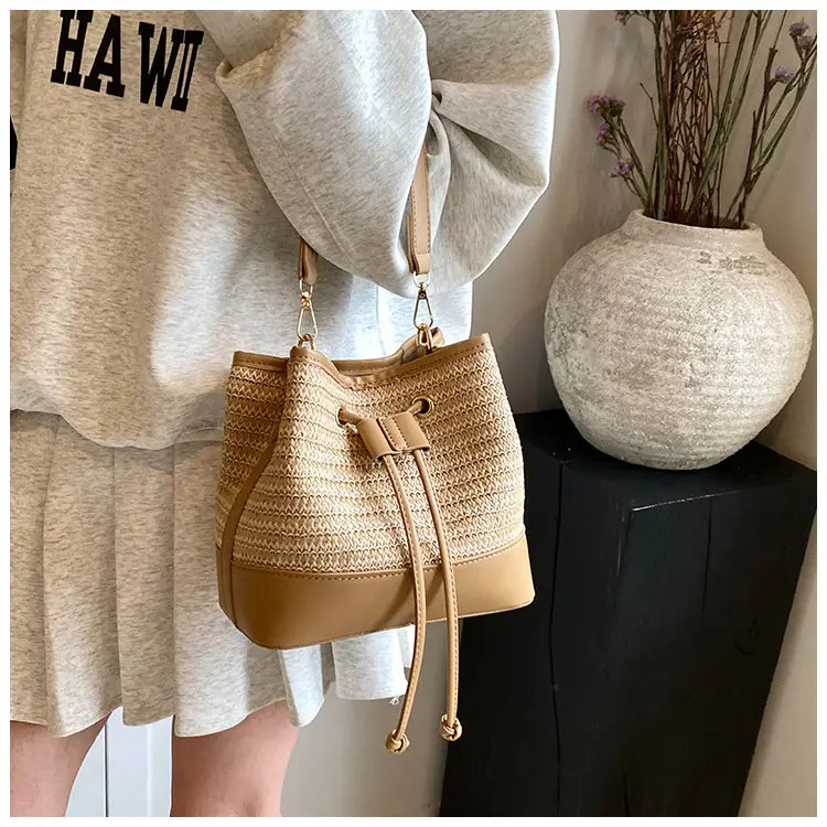 Kudottu ruskea aprikoosi maito tee olkalaukku neliömäinen ristikukkaro hihnalla