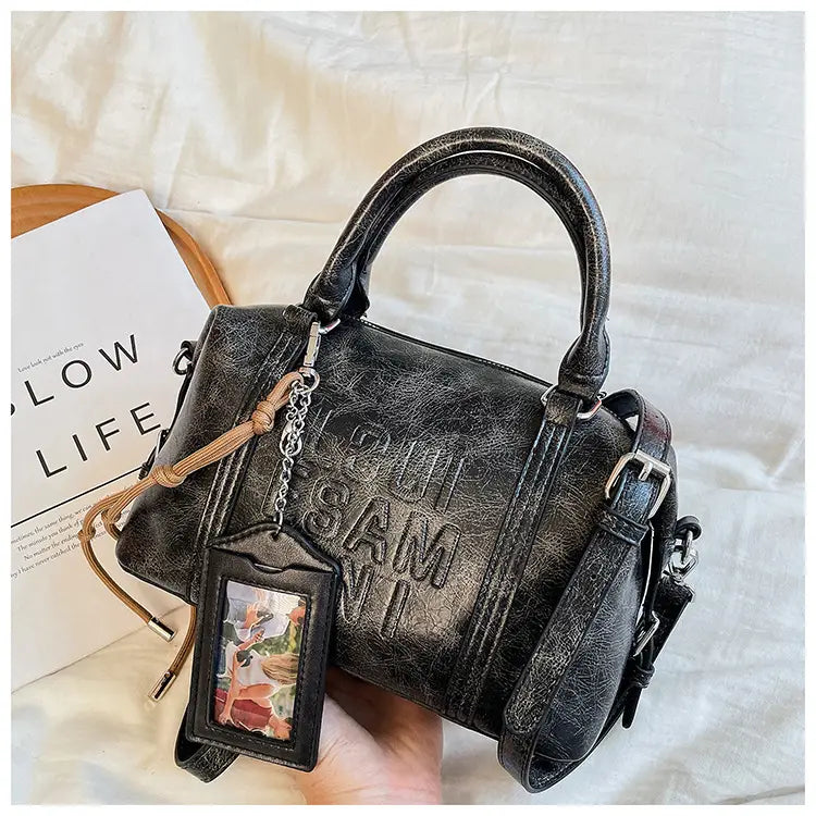 Borsa a tracolla a tracolla in pelle morbida con cerniera per donna