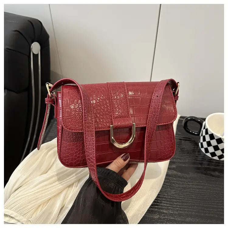 Varine en cuir PU dur avec bandoulière unique en plusieurs couleurs