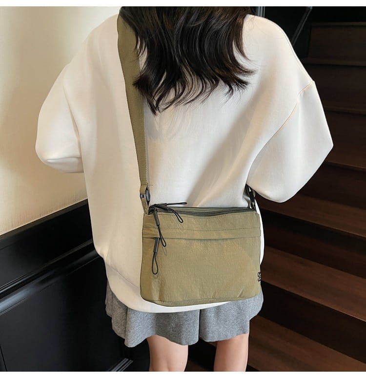 Sac à corps croisé en toile de voyage avec poche de téléphone pour les femmes en plusieurs couleurs