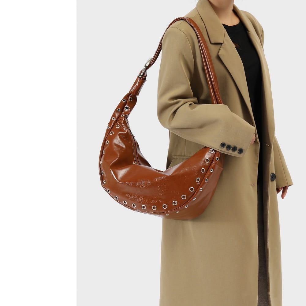 Sacca di gnocchi da donna Black scuro in pelle marrone scuro per spalla