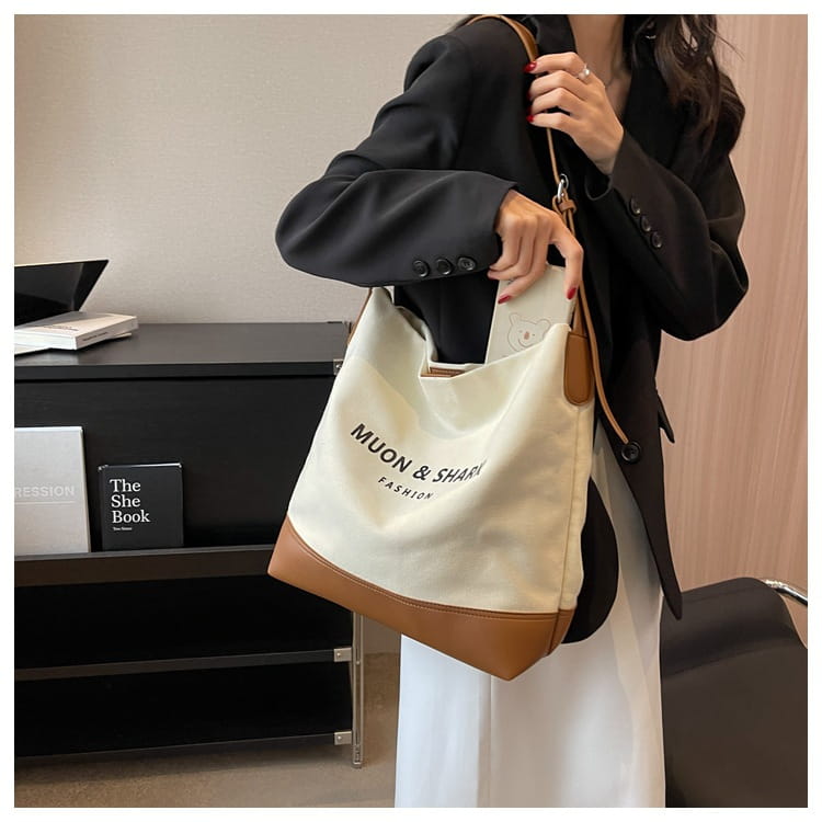 Sac fourre-tout sur toile avec poches à fermeture éclair