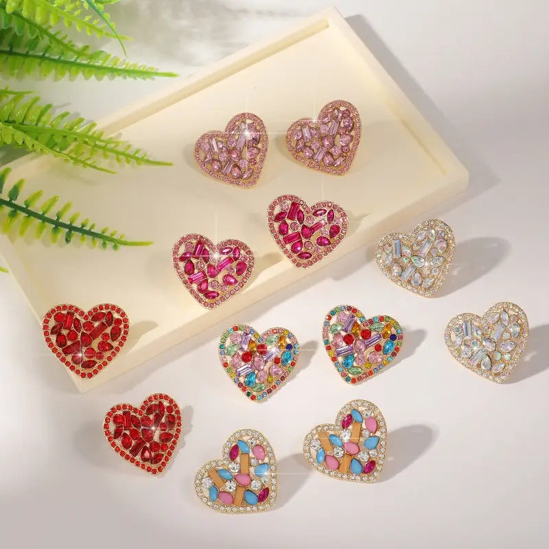 New Cross-border Niche Personalized Creative Elegant Luxury Heart-shaped Inlaid With Colorful Diamonds Simple Hollow