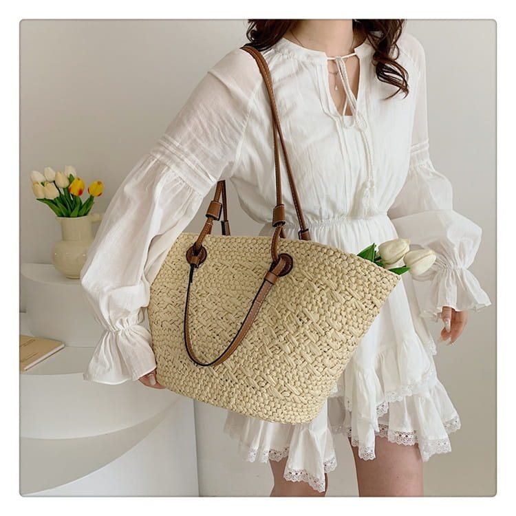 Woven Seaside Beach Bag with Open Pocket and Portable Straw Design