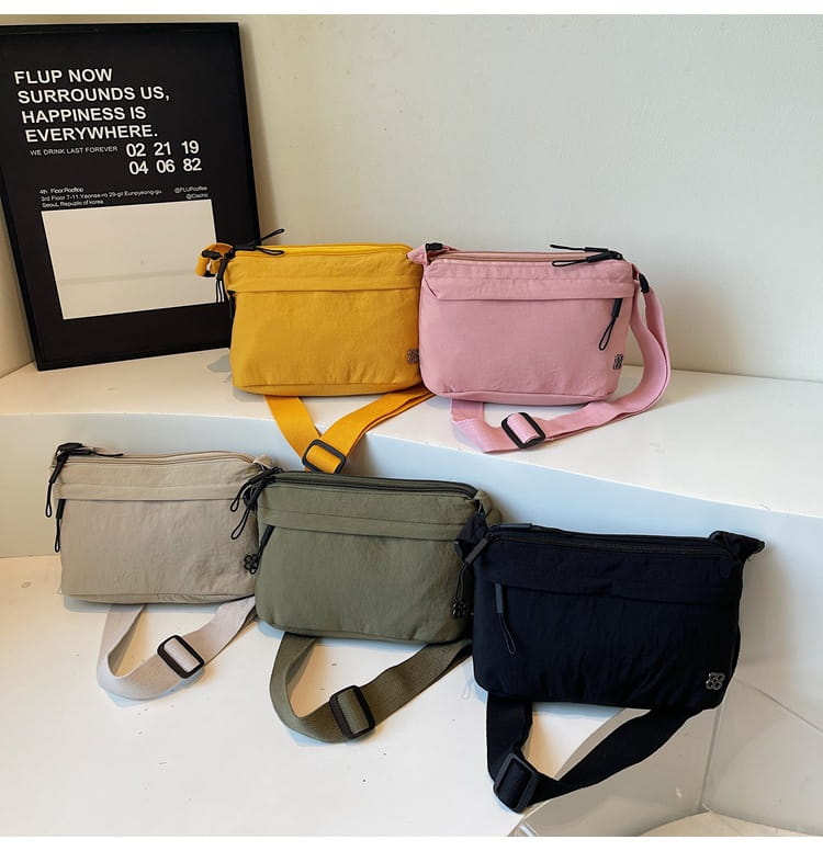 Sac à corps croisé en toile de voyage avec poche de téléphone pour les femmes en plusieurs couleurs