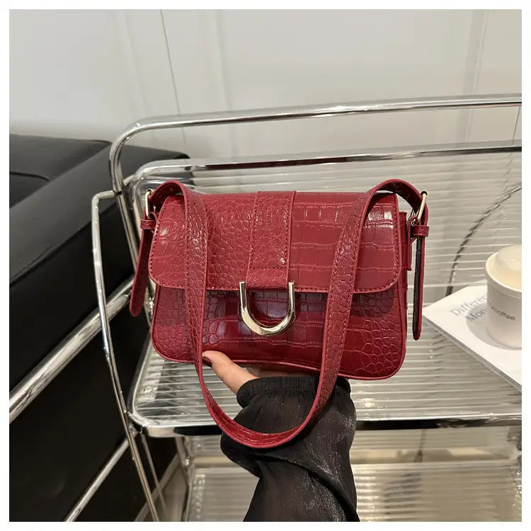 Varine en cuir PU dur avec bandoulière unique en plusieurs couleurs