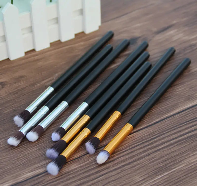 4Eye Shadow Brush Makeup Long Stick Medium