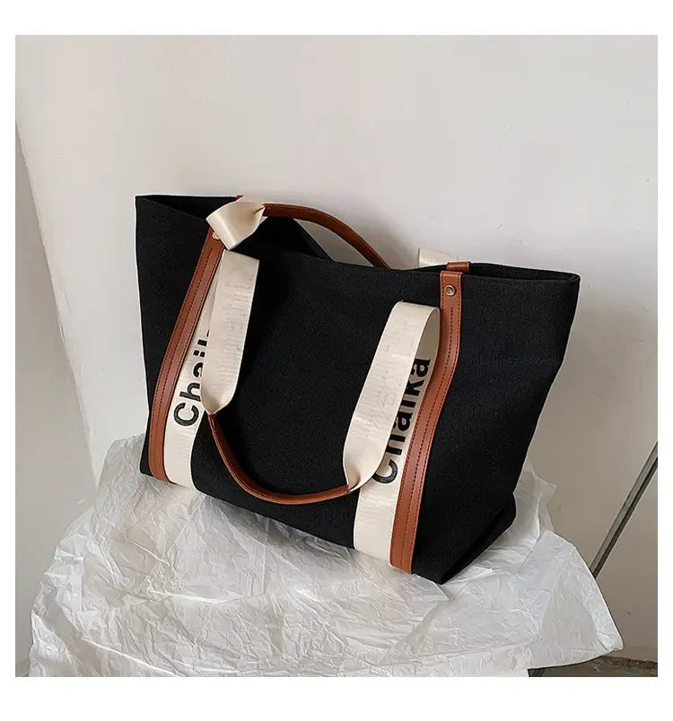 Casual Fashion Canvas Clamshell Bag with European Retro Design for United States