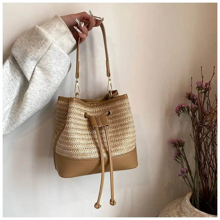 Kudottu ruskea aprikoosi maito tee olkalaukku neliömäinen ristikukkaro hihnalla