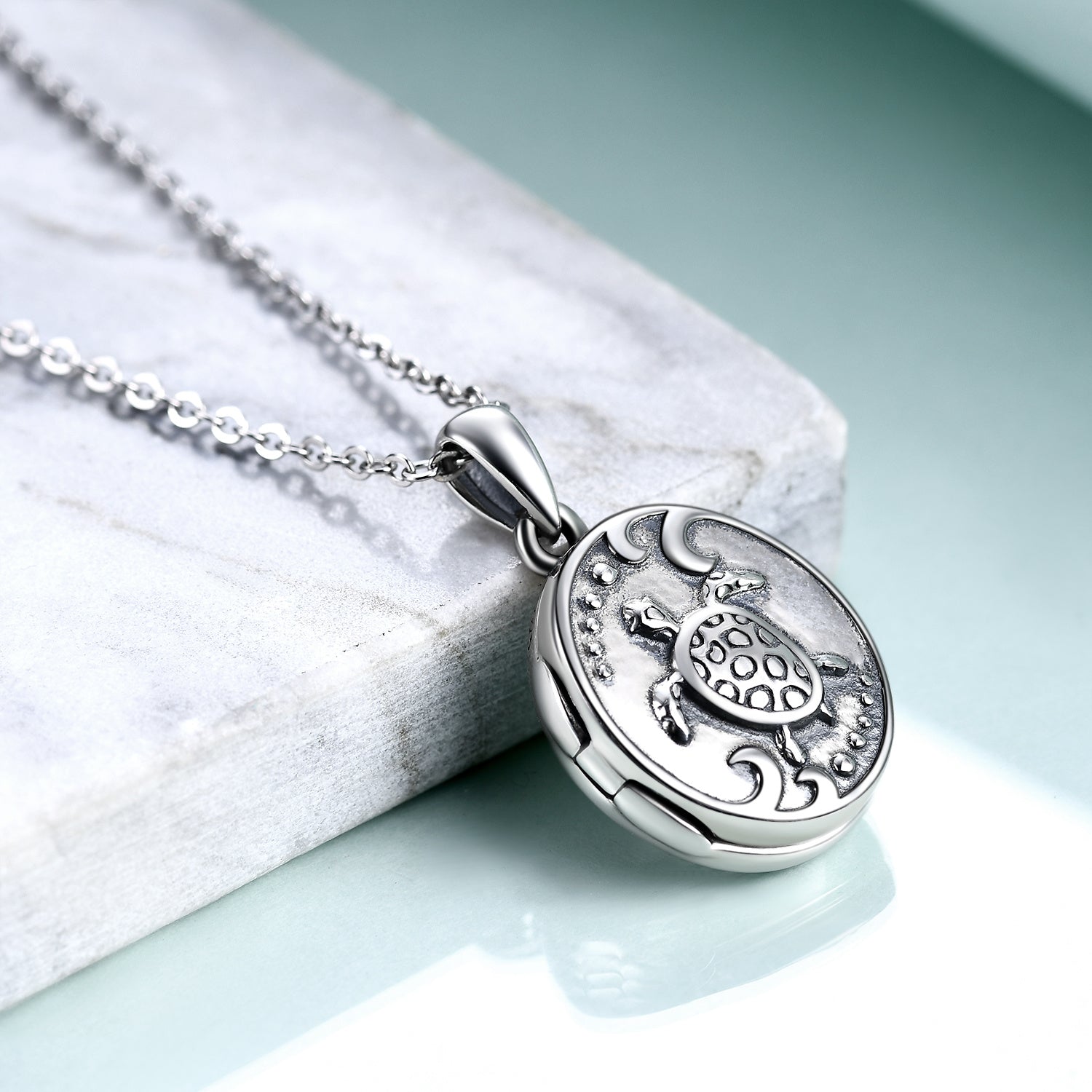 925 Sterling Silver Sea Turtle Photo Locket Necklace Photo Pendant Jewelry - Turtle-ly Stylish Silver Locket