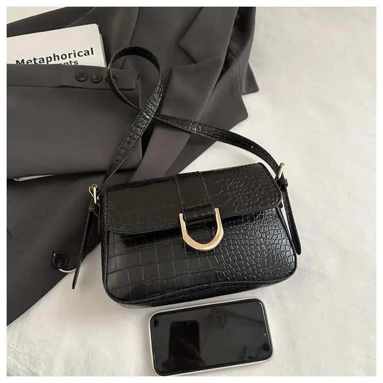 Varine en cuir PU dur avec bandoulière unique en plusieurs couleurs