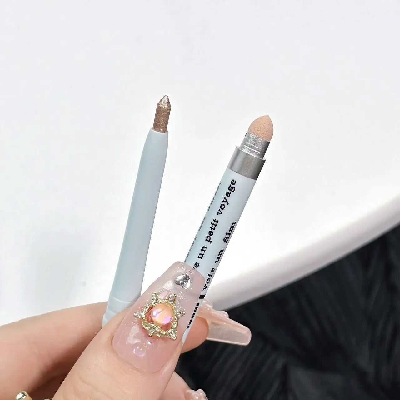 Variety of Eye Shadow Colors in Beige Pink Gold Purple and More