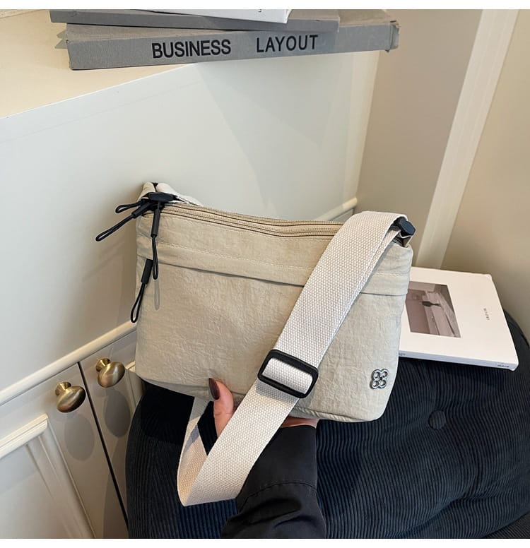 Sac à corps croisé en toile de voyage avec poche de téléphone pour les femmes en plusieurs couleurs