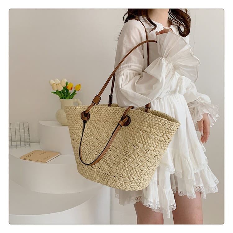 Woven Seaside Beach Bag with Open Pocket and Portable Straw Design