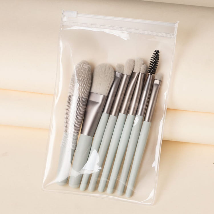 Portable Set Of 8 Mini Beauty Makeup Brushes