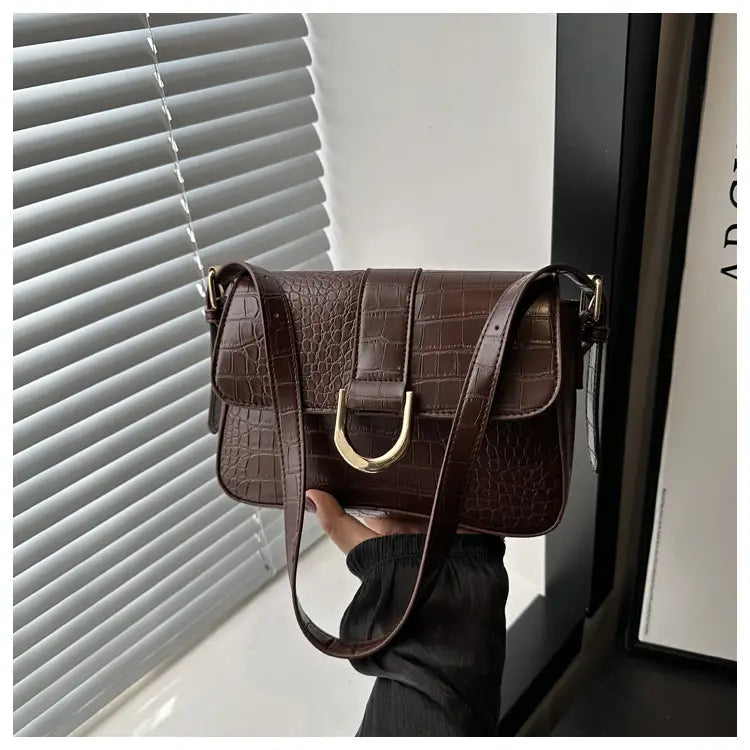 Varine en cuir PU dur avec bandoulière unique en plusieurs couleurs