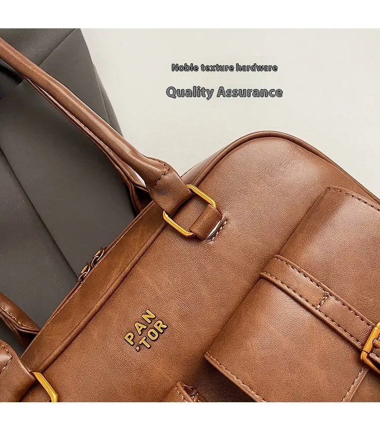 Polyester Crossbody -veske med valgfri anheng og ytre spaltelomme