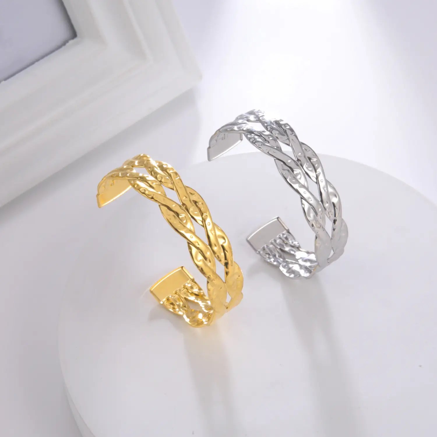 Fashion Double Twist Open Luxury With Fashion Bracelet