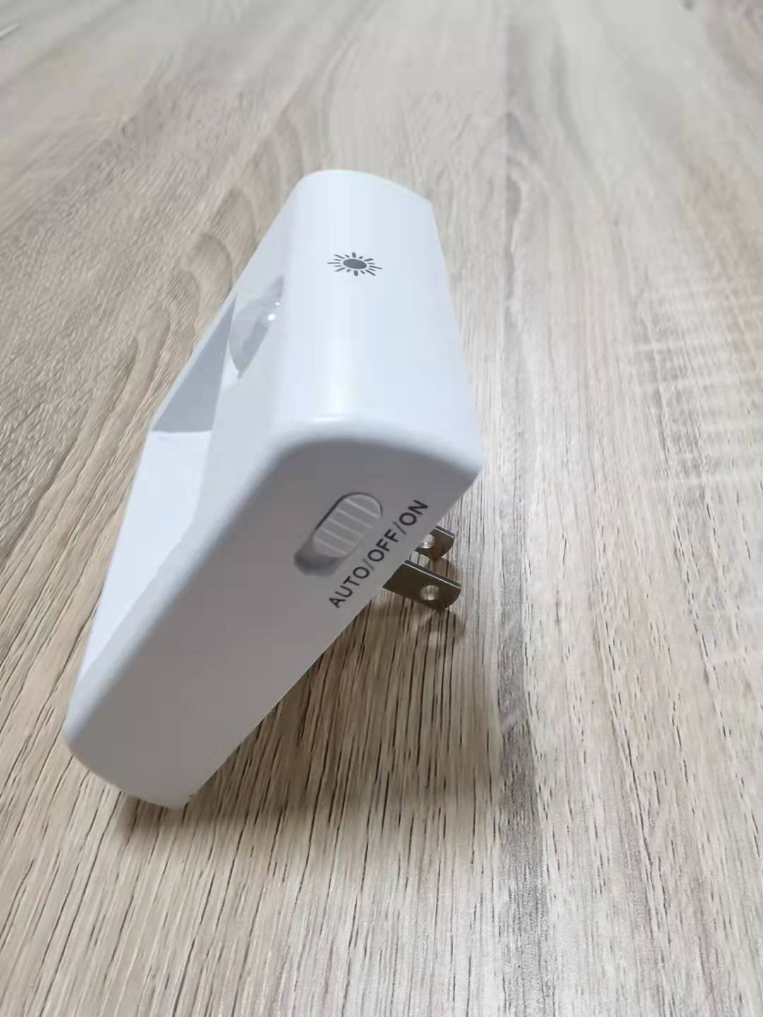 Automatic Induction Eye Light with Human Body Sensing European and American Plugs - Teleplus automatic induction eye