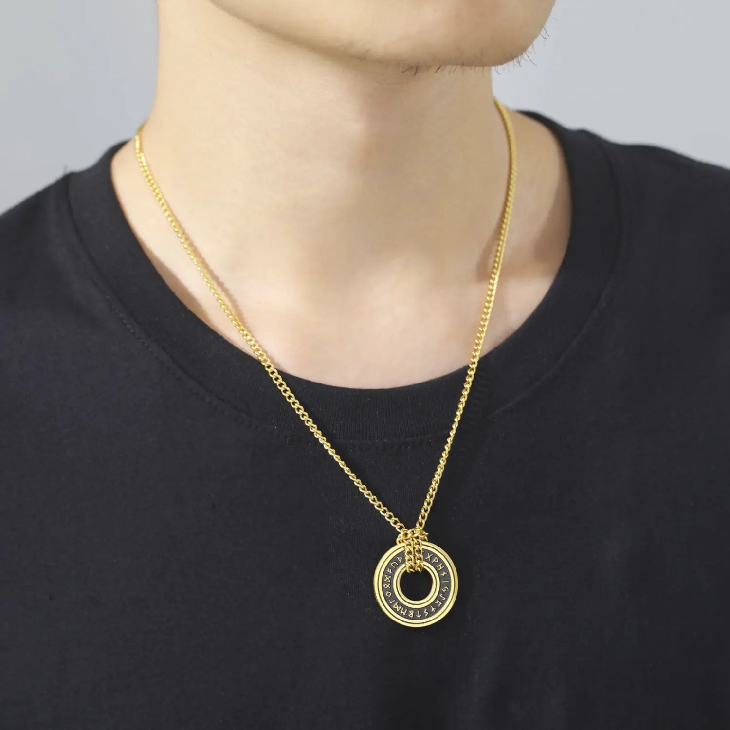 European And American Retro Style Luen Letter Circle Pendant Men’s Necklace