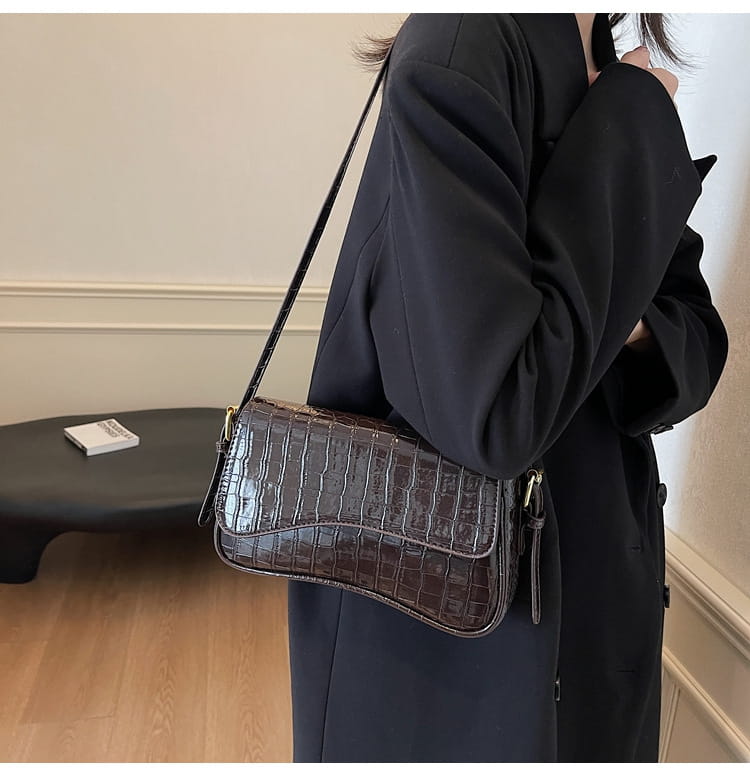 Messenger Bag Lining Polyester PU in Multiple Colors Crocodile Texture Fabric