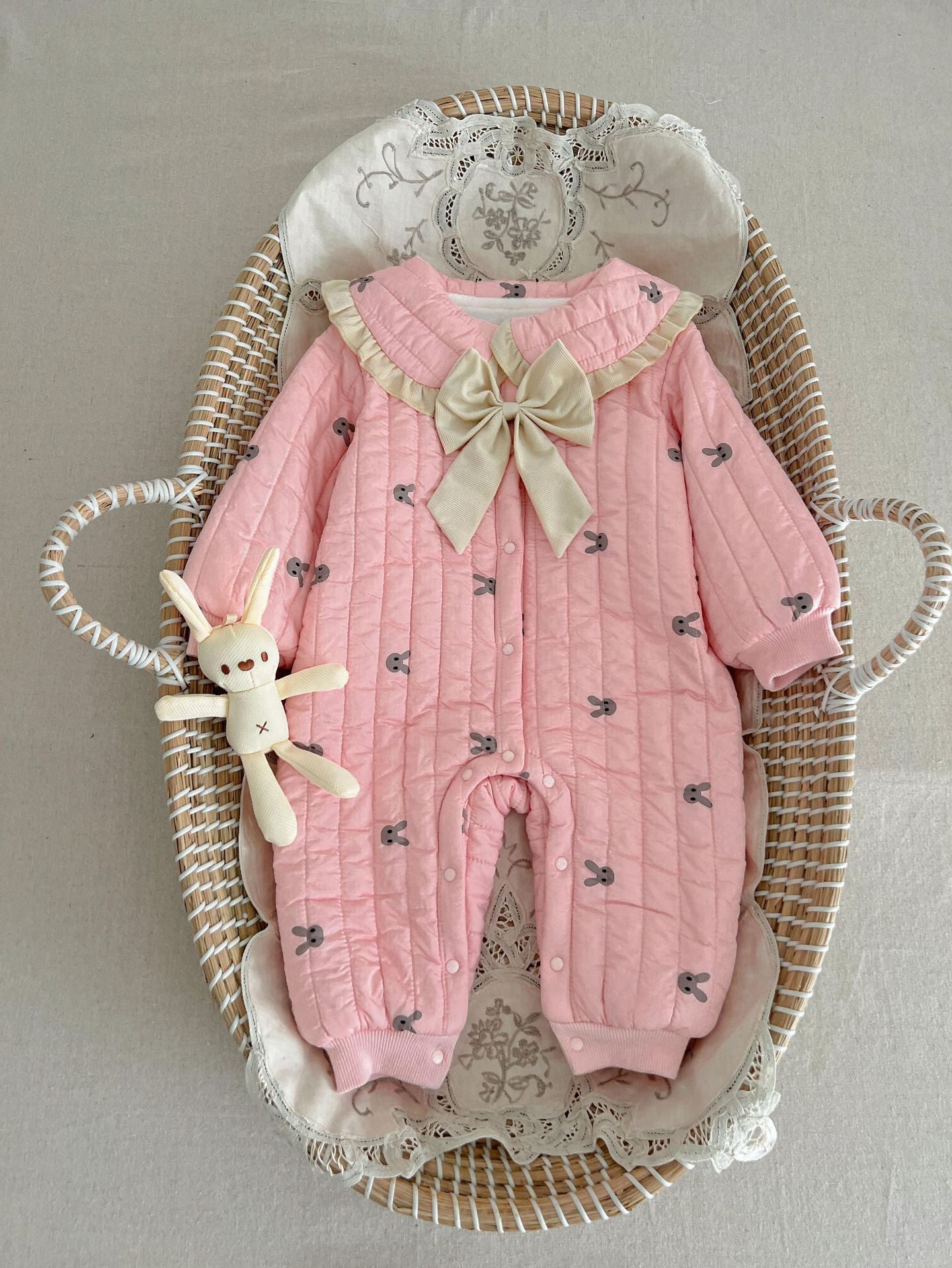 Baby And Infant Winter Clothes Quilted Jumpsuit Baby Girl Cute Super Cute Romper Newborn Korean Style Bow Romper - Cute