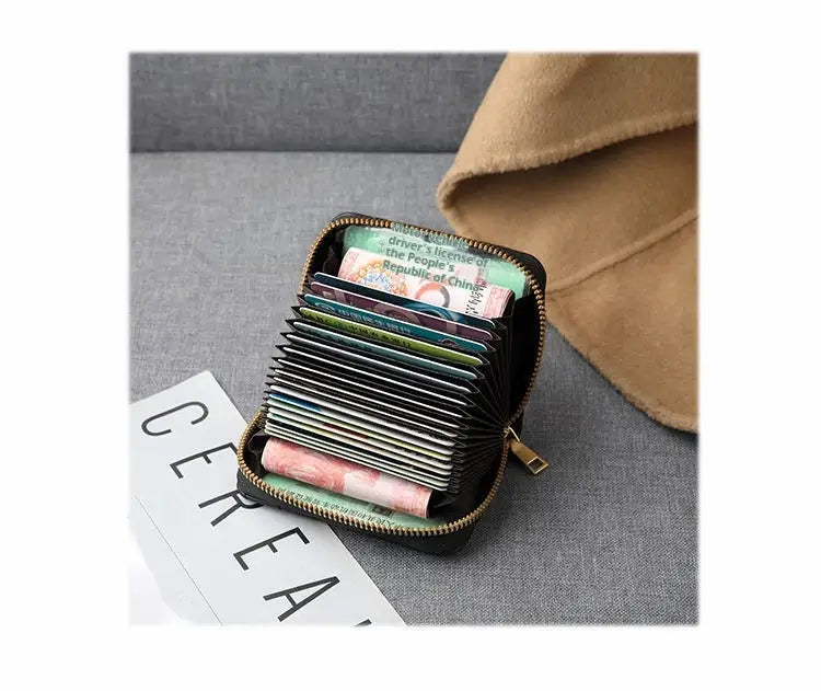 Lining PU Card Holder with Multiple Positions for Daily