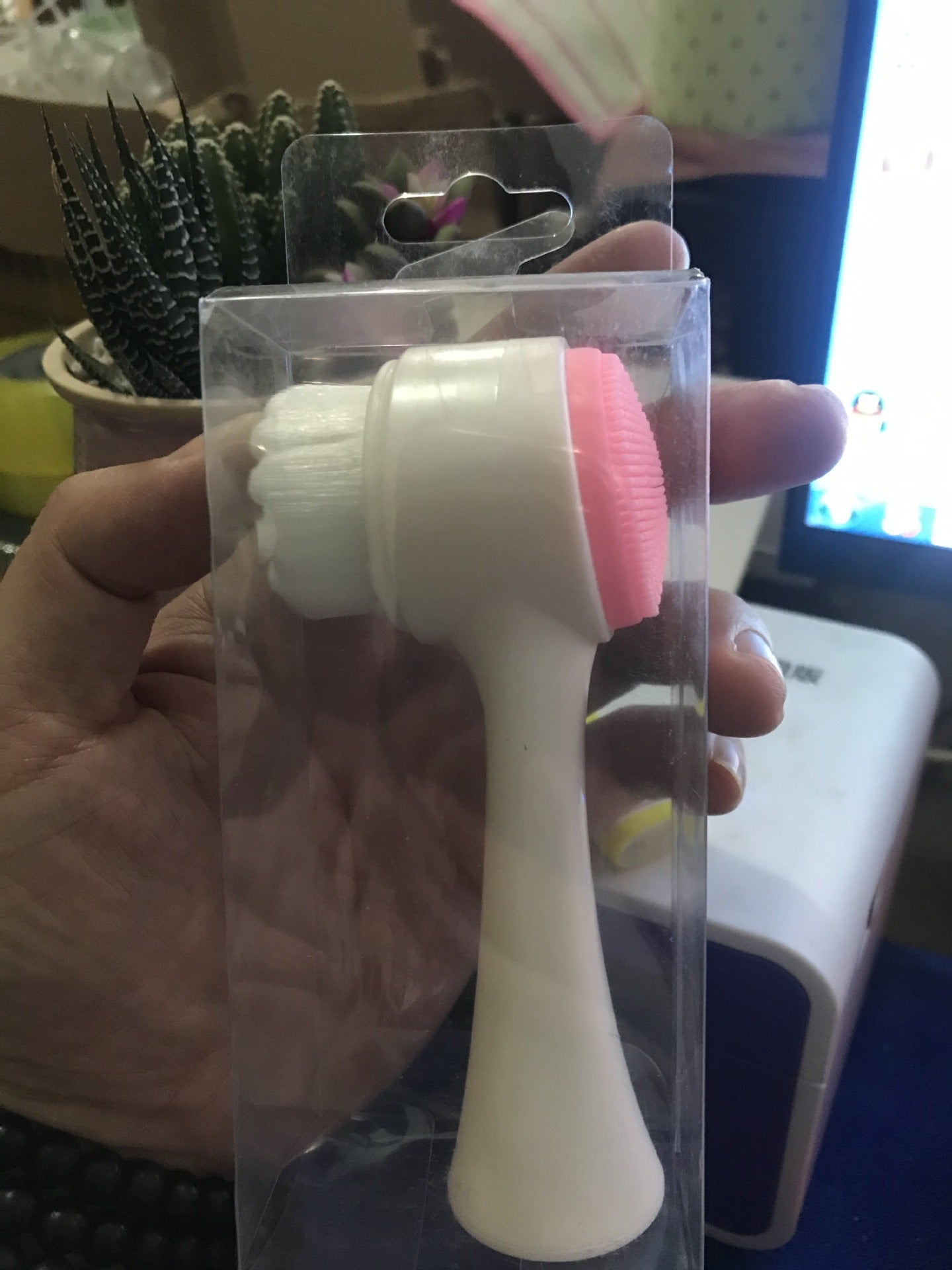 Beauty Skin Care Cleansing Brush for Face Wash and Decontamination - Instrument Glow Getters beauty skin care face wash