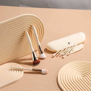 Beige Makeup Brush with Synthetic Fluff for Soft Precise Application - beige makeup brushes synthetic fluff beauty