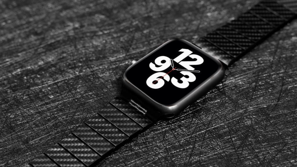 Black Carbon Fiber Strap for Apple Watch 22mm Lightweight Resin Design - Teleplus carbon fiber strap black lightweight