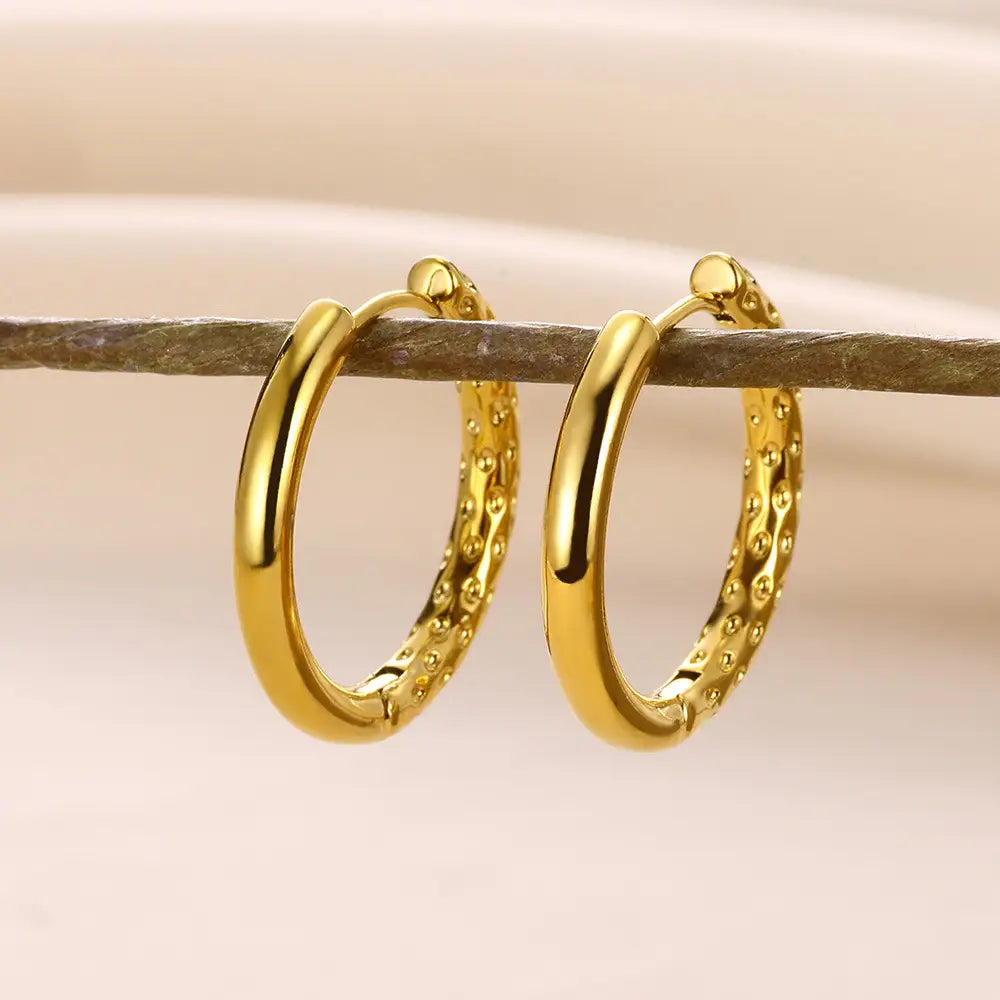 European And American Simple High Luxury 18K Gold Linear Ear Ring