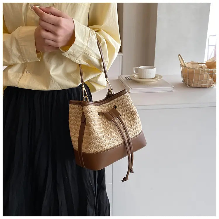 Kudottu ruskea aprikoosi maito tee olkalaukku neliömäinen ristikukkaro hihnalla