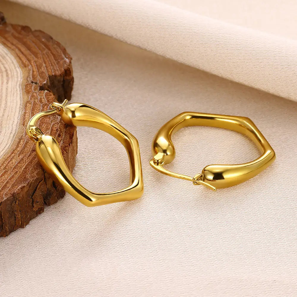 European And American Simple High Luxury 18K Gold Linear Ear Ring