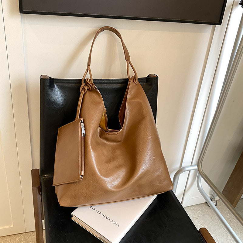 Casual Retro Large Western Style Shoulder Bag with Multiple Pockets - Teleplus casual retro large capacity western