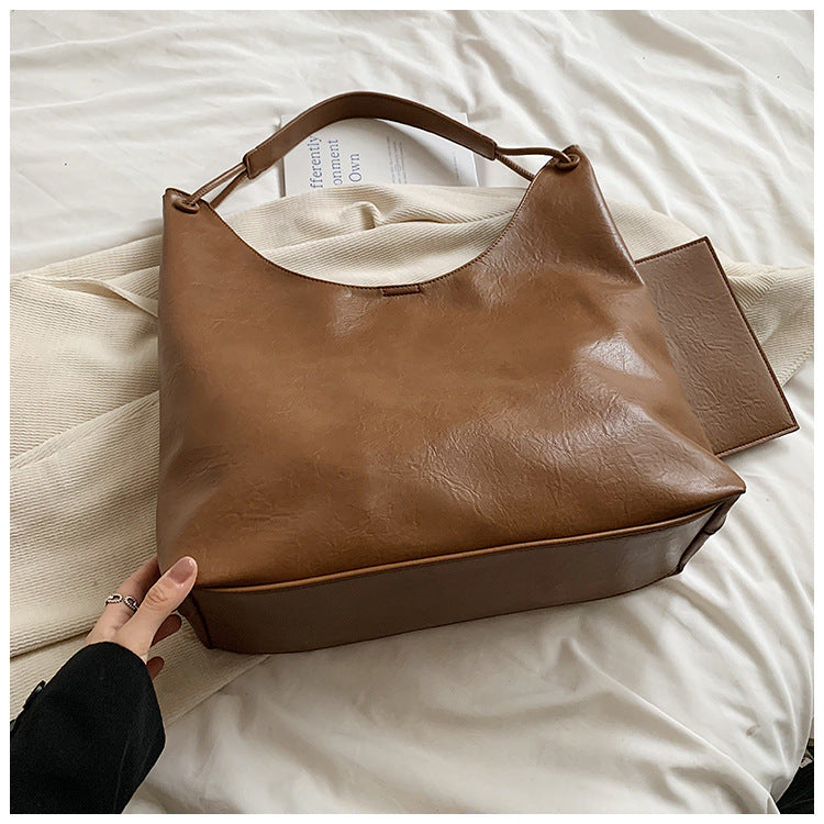 Casual Retro Large Western Style Shoulder Bag with Multiple Pockets - Teleplus casual retro large capacity western