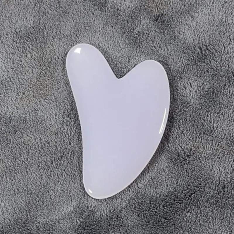 Resin Beeswax Heart-shaped Gu Sha Facial Scraping Sheet For Beauty Salon