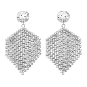 Electroplated Gold and White Claw Chain Earrings with Geometric Design - That Swing Like Your Ex’s Drama united states