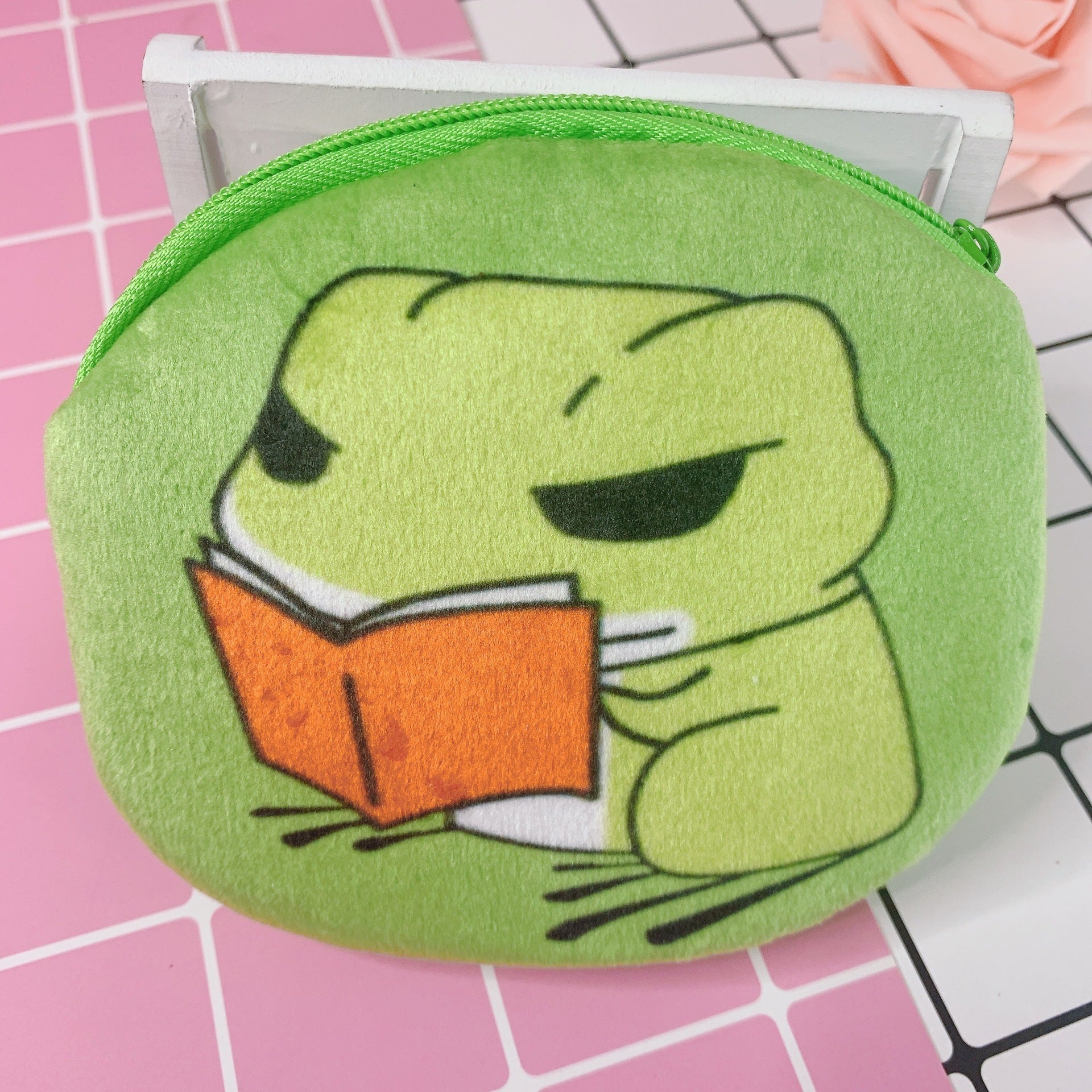 Cute Plush Coin Purses for Daily Use Featuring Travel and Animal Designs - Purse plush coin purse-travel frog
