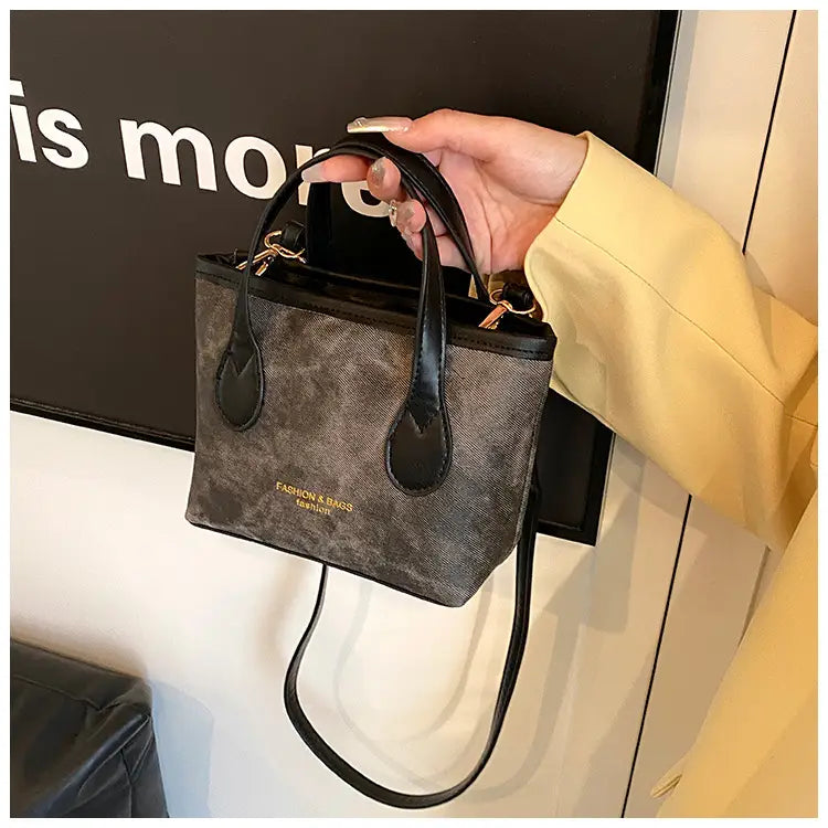 Medium PU axelväska för kvinnor svartbrun med intern mobiltelefonficka