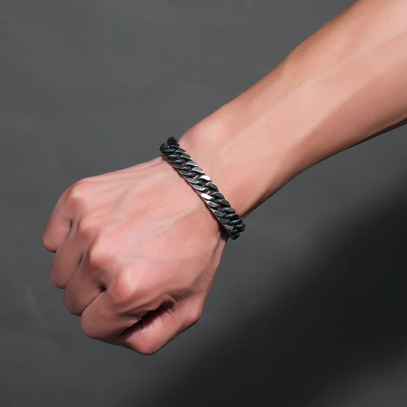 Simple And Versatile Retro Men’s Bracelet