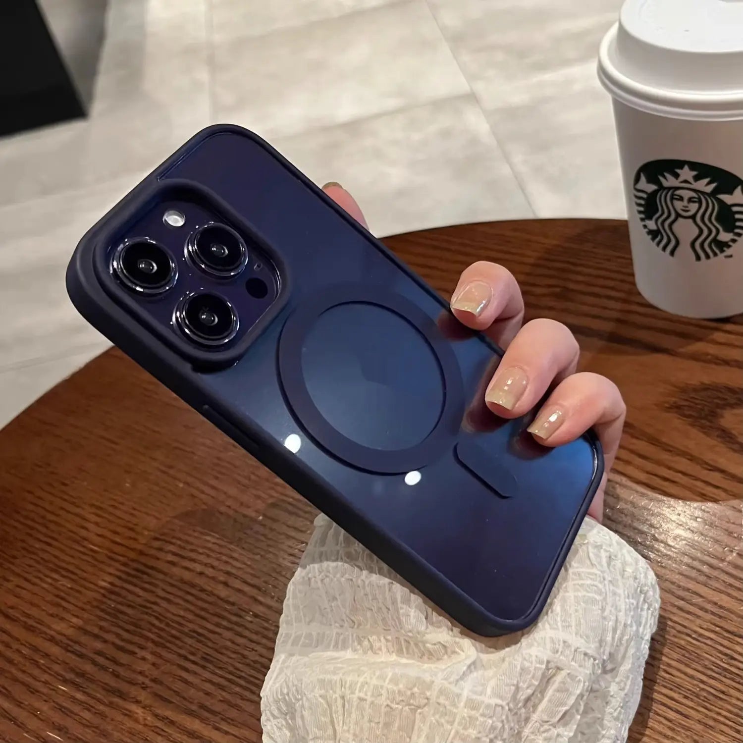 Acrylic Magnetic Silicone Phone Case in Multiple Colors with Shockproof and Anti-Fall Features