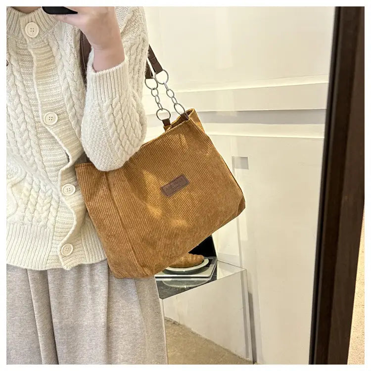 Cord -Umhängetasche mittelgroß