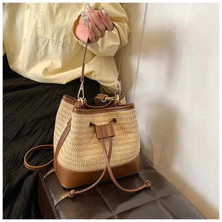 Kudottu ruskea aprikoosi maito tee olkalaukku neliömäinen ristikukkaro hihnalla