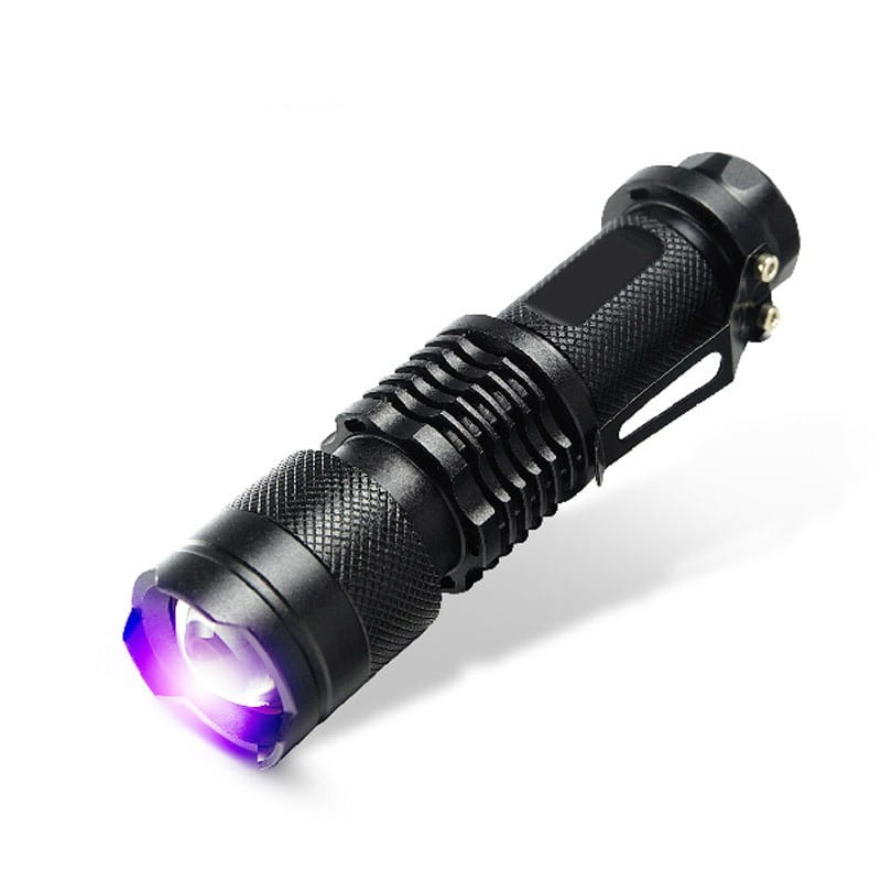 Strong Light Flashlight with Zoom Focus and Purple Highlight for Outdoor