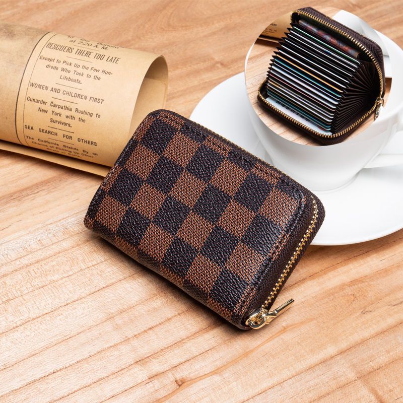 European American Leather Credit Card Cover with Anti-Theft and Degaussing Features - Purse for Hot Item Lovers credit