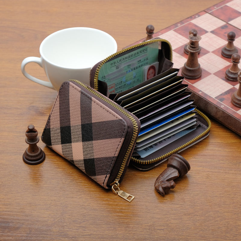 European American Leather Credit Card Cover with Anti-Theft and Degaussing Features - Purse for Hot Item Lovers credit