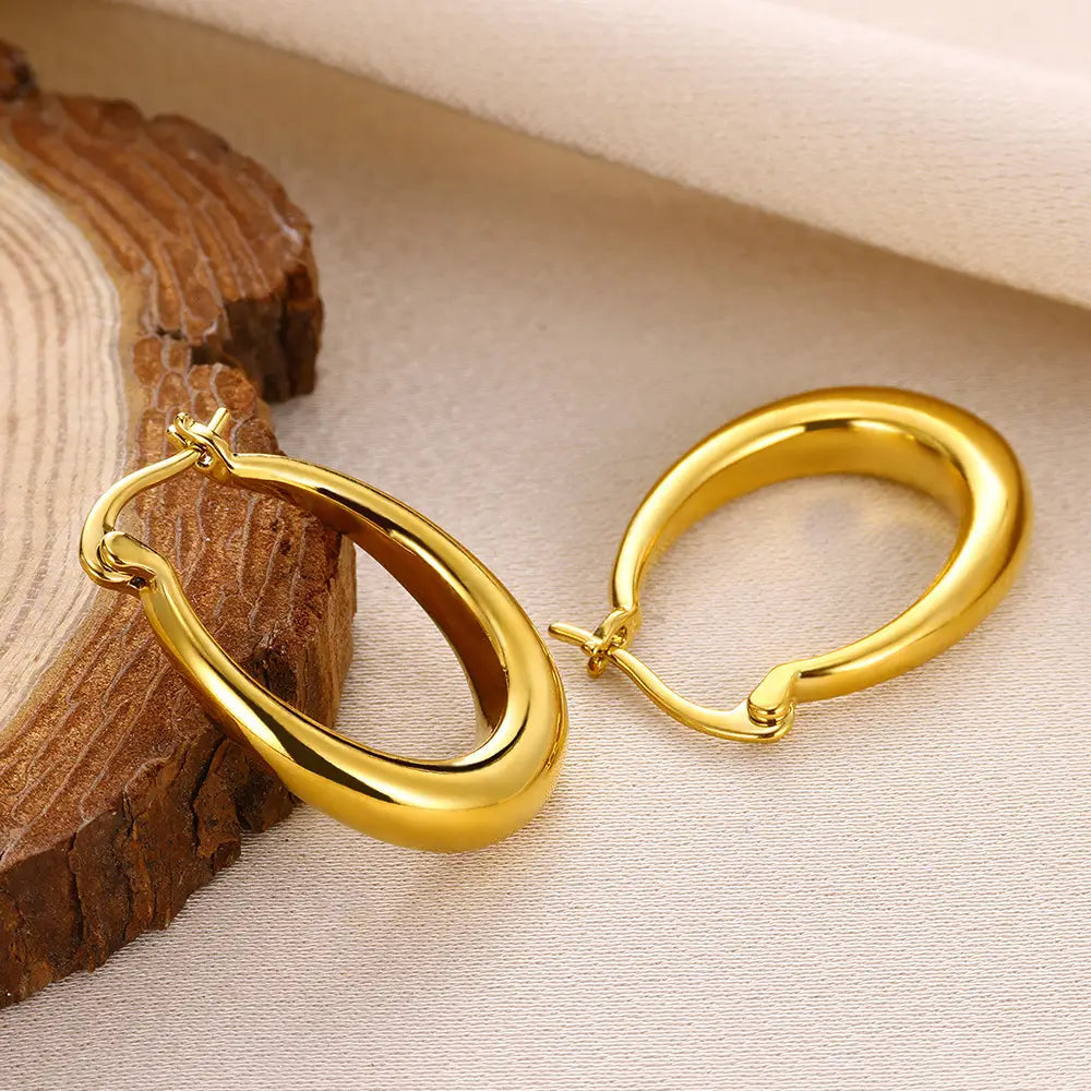 European And American Simple High Luxury 18K Gold Linear Ear Ring